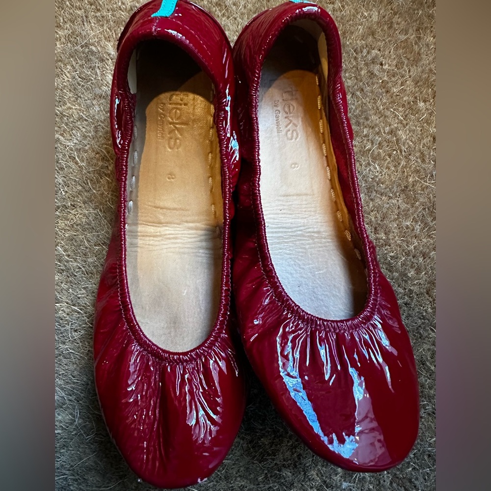 Tieks Ruby Red Patent Leather Ballet Flats 8 - Picture 3 of 7